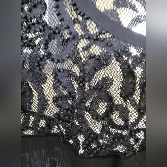 H&M Mama, Black‎ Lace Beaded Maternity Blouse, Size Medium, New with Tags - Picture 4 of 8